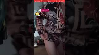Gái xinh khong mặc quần lót. Bigo VN