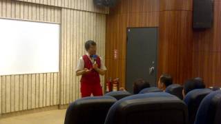 新竹市竹風學院聘請台灣十大演講名嘴 湯尼陳 新竹市文化局演講 掌聲不斷
