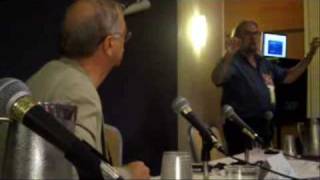 Nickell and Watkins discuss cryptozoology at Dragon*Con 2009
