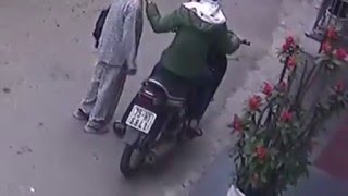 Clip "nữ quái" thôi miên trộm tiền giữa ban ngày