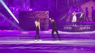 Art on Ice 2015 Tessa Virtue & Scott Moir with Nelly Furtado - Say It Right