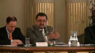 Justo REYNA: Políticas públicas y sistematización especial para la tutela de...