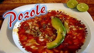 Cómo hacer Pozole Rojo de Pollo