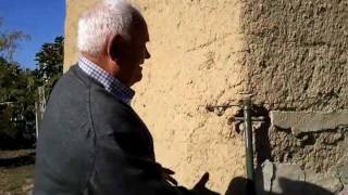 Una Casa in "terra cruda" didattizzata dall'anziano proprietario