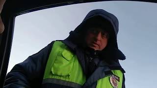 Ай да Солоха !!! Оказывает с подельником Саней  40-0083 "услуги" по синьке