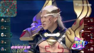 皇阿玛cos《王者荣耀》黄忠，打团不买攻击装备光买鞋：跑得快呀