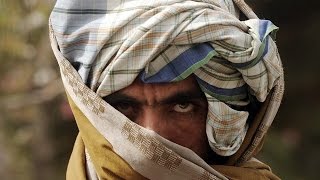 Боевики Талибан захватили очередной уезд. Таджикский спецназ учится сдерживать массовые демонстрации