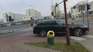 Kielce. Przejście dla pieszych drogą na... parking (20.01.2020)