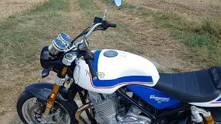 Norton Commando 961 California.