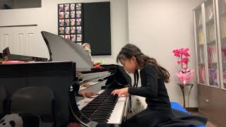 Olivia Li 7 years plays 瑶族长鼓舞