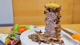 Beef Kebab ? Grec ? Tacos al Pastor ? 牛肉ケバブ