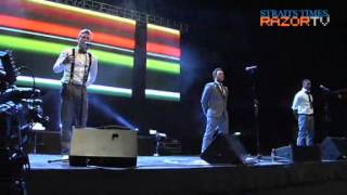 Blue - Breathe Easy (Singapore. 28.02.2012)