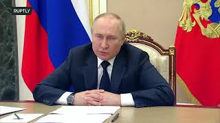 REFEED: Putin holds government meeting to discuss the state's economy