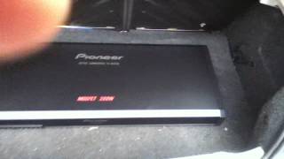 Pioneer DEH-X3500UI CD Player & Pioneer TS-WX77A Active Sub (New ^.^)