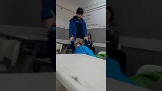Liseli gençlerden olay şov