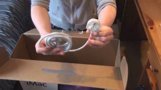 Unboxing the Apple iMac 21.5"