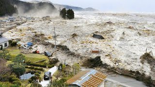 Mini tsunamis hit the resort regions of Spain! An amazing sight! Waves are higher than houses!
