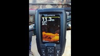 Garmin Striker 4DV. Работа эхолота на полном ходу.Отображение коряг и бровок на экране эхолота.
