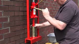 BRIQUETTE MAKER PAPER LOG BRICK JACK OPERATED