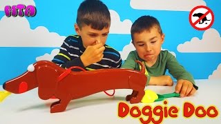 ✔ Какель Дакель DOGGIE DOO на русском ✔ дети с папой играют в весёлую игру Собака какает ???