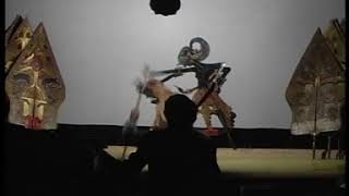 WAYANG KULIT KI MANTEB SOEDARSONO-SENGKUNI BESET & DURYUDONO GUGUR 04
