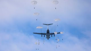 Десантирование военнослужащих Ивановского соединения ВДВ