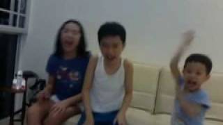 KUNG FU FIGHTING Kids By the Happy Cousins!