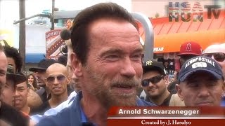 Arnold Schwarzenegger Muscle Beach/J.Hasulyo