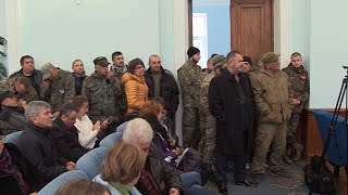 Активісти «Айдару» та «Правого сектору» звинувачують житомирського мера у корупційних схемах