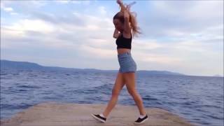 Талантливые девочки танцуют под клубную музыку 1