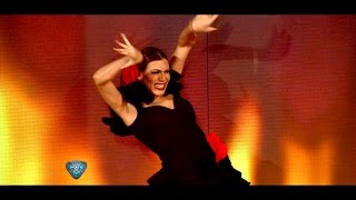 Una coreografía sangrienta que dejó herida a Flor de la V