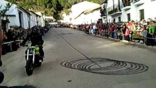 acrobacias en moto