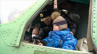 Летчики Балтийского флота исполнили мечту 6-летнего Димы Миронова