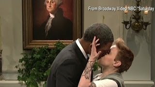Obama and Bieber share steamy kiss on SNL