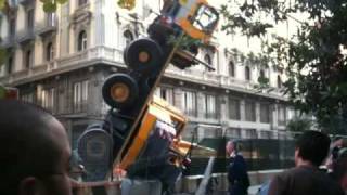 Incidente grù lavori metro napoli (via depretis)