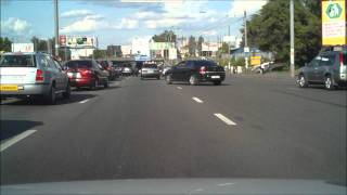 Почти зажали в "коробочку" на дороге