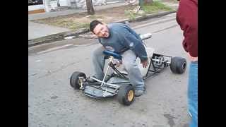 probando karting en la calle