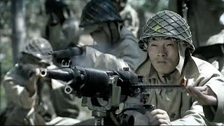 日軍大部隊圍村剿共，搬出大炮對著村子狂轟濫炸，八路軍火速反擊，叢林遊擊打的日軍進退兩難！
