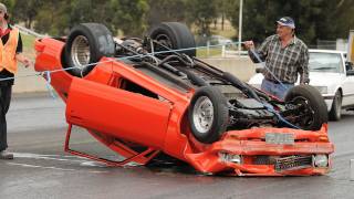 Drag Crash - Stooge V8 Torana