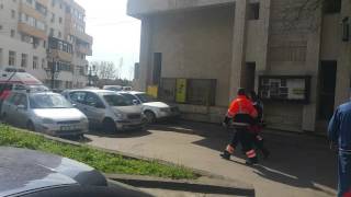 Echipaje de prim ajutor la Teatrul Luceafărul din Iași