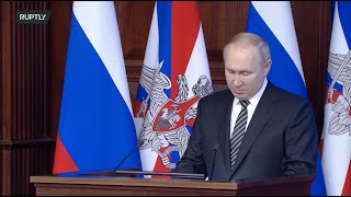 LIVE: Putin attends expanded meeting of the Defence Ministry Board