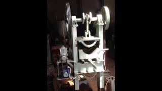 Mesin Press Genting / Genteng  automatic/ otomatis
