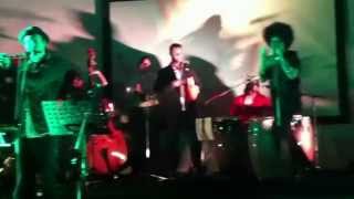 Vacila (Jennifer Zea live)