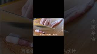 豆腐不要炒著吃，淋上兩顆雞蛋！
