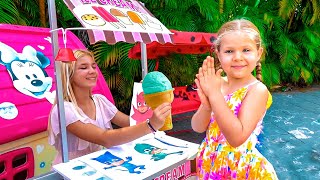 Diana dan Roma bermain toko es krim