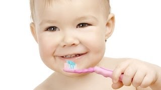 Как научить ребенка чистить зубы? Школа здоровья 19/04/2014 GuberniaTV