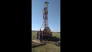 Бурение стометровой скважины