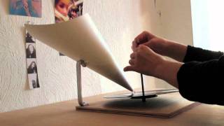elvis on minimalist gramophone / selbstgebautes Grammophon by Livia Ritthaler