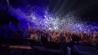 Foam Wonderland: The Ultimate Foam Party Experience | Neon Beach Tour 2015