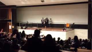 Demande en mariage d'une chargée de TD à l'université Assas !